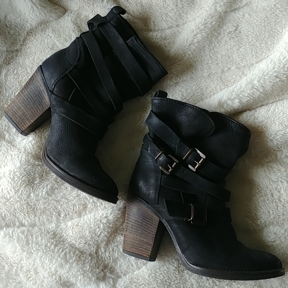 Steve Madden Yale Belted leather Boots black 8.5 - Picture 2 of 8